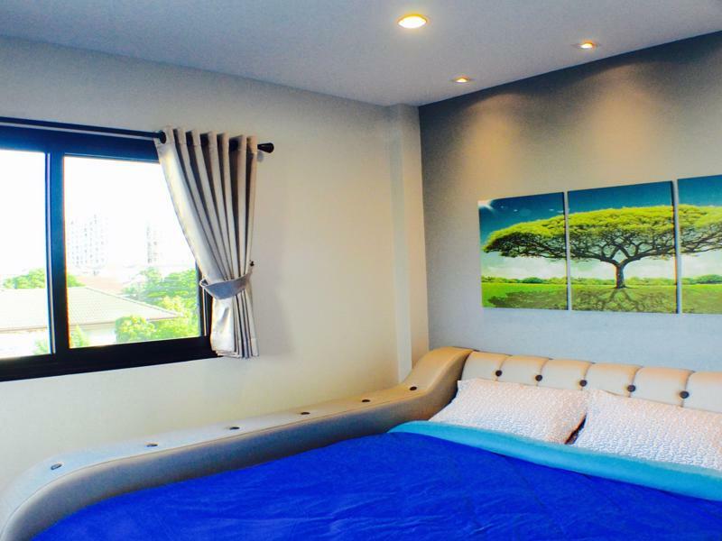 4 Bedroom House At Skytrain Bangkok Bagian luar foto